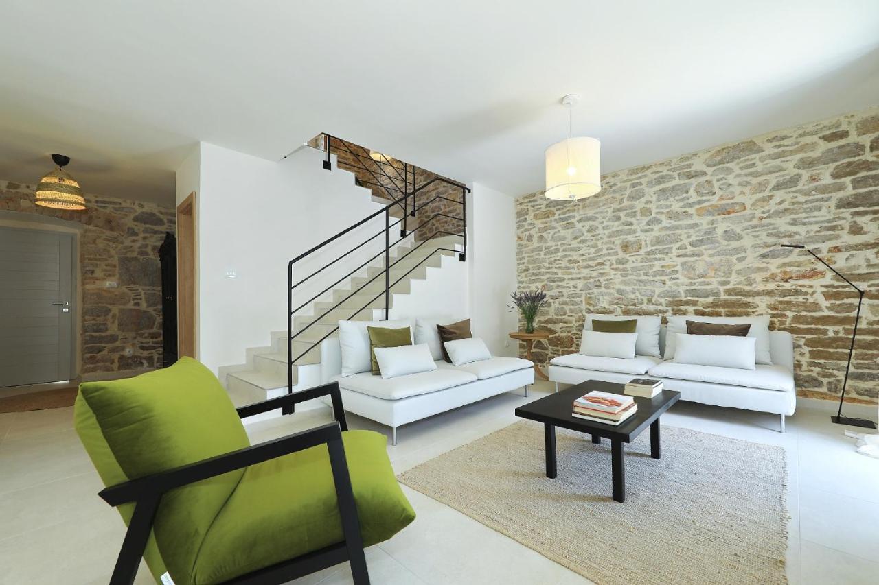 Villa Mira With A Heated Pool And A Sea View Bozava Ngoại thất bức ảnh